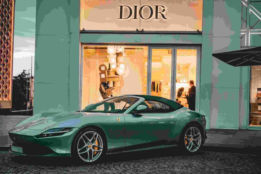 Top 10 High-End Luxury Streetwear Trends Dominating NYC in 2026
